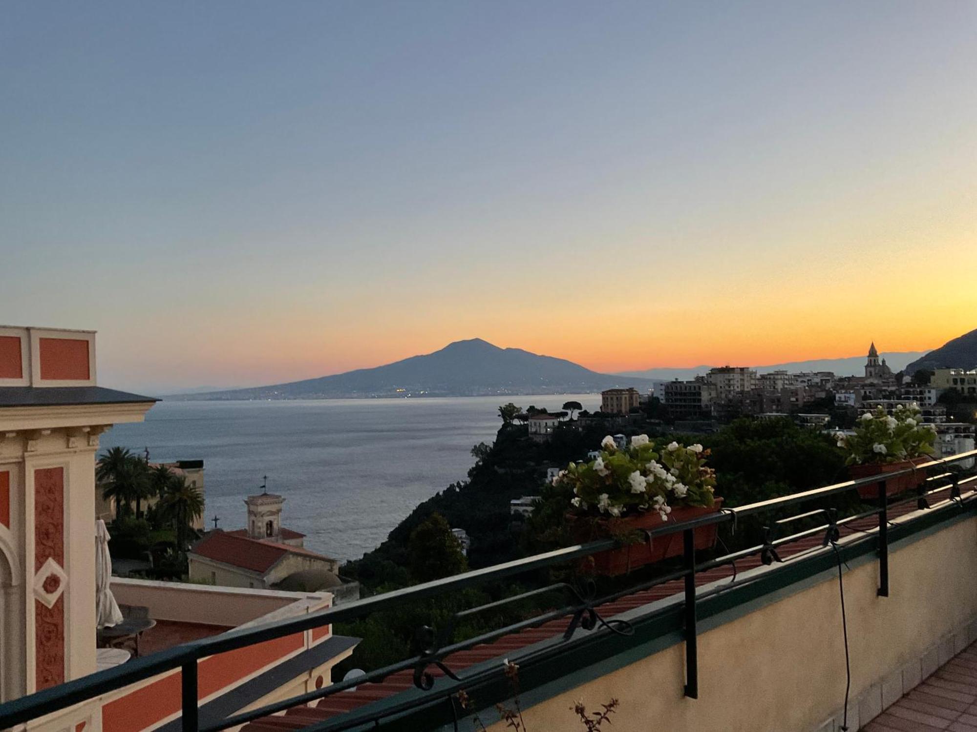 Vesuvio View Bed & Breakfast Vico Equense Eksteriør bilde